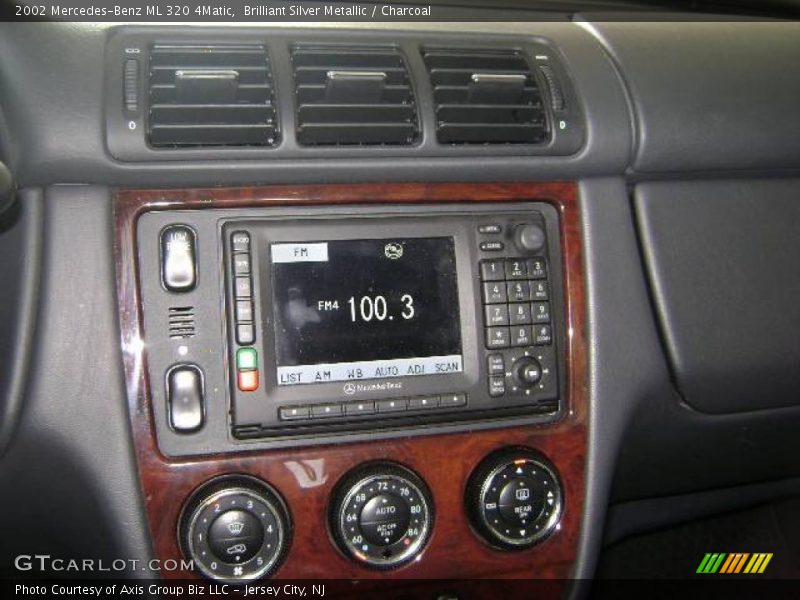 Brilliant Silver Metallic / Charcoal 2002 Mercedes-Benz ML 320 4Matic