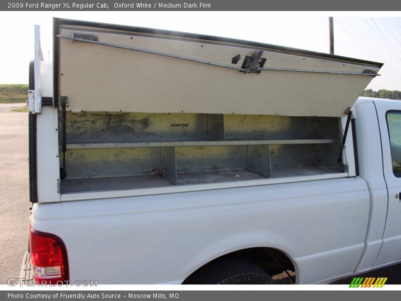 Oxford White / Medium Dark Flint 2009 Ford Ranger XL Regular Cab