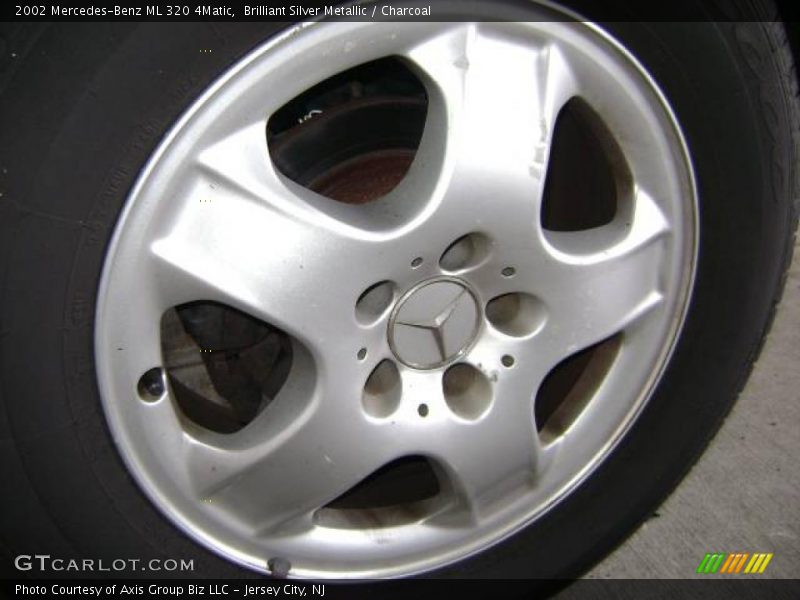 Brilliant Silver Metallic / Charcoal 2002 Mercedes-Benz ML 320 4Matic