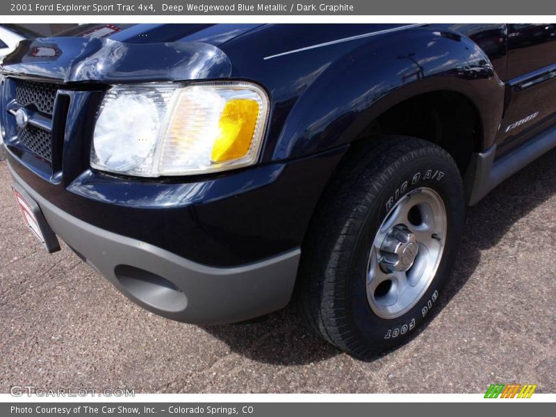 Deep Wedgewood Blue Metallic / Dark Graphite 2001 Ford Explorer Sport Trac 4x4