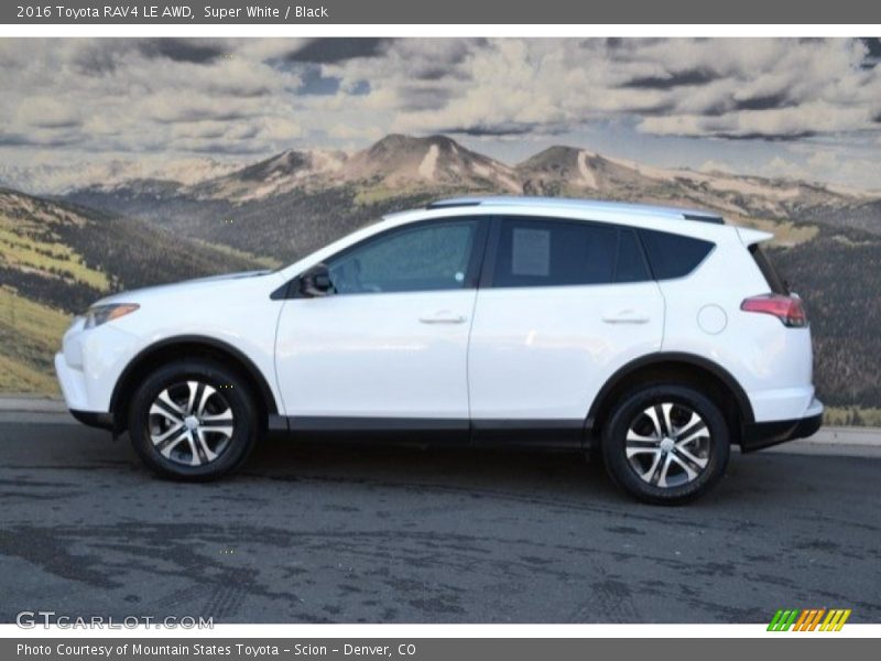Super White / Black 2016 Toyota RAV4 LE AWD