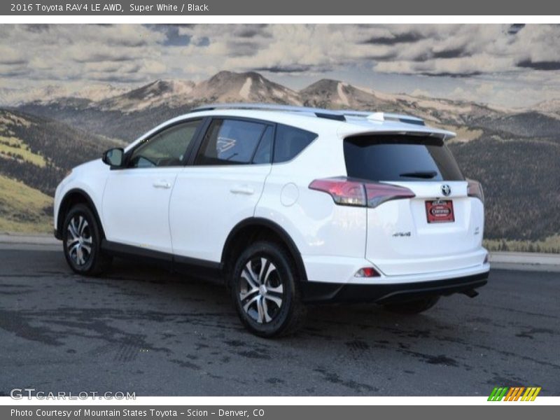 Super White / Black 2016 Toyota RAV4 LE AWD