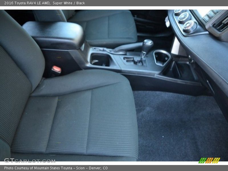 Super White / Black 2016 Toyota RAV4 LE AWD