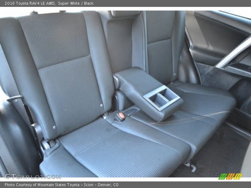Super White / Black 2016 Toyota RAV4 LE AWD