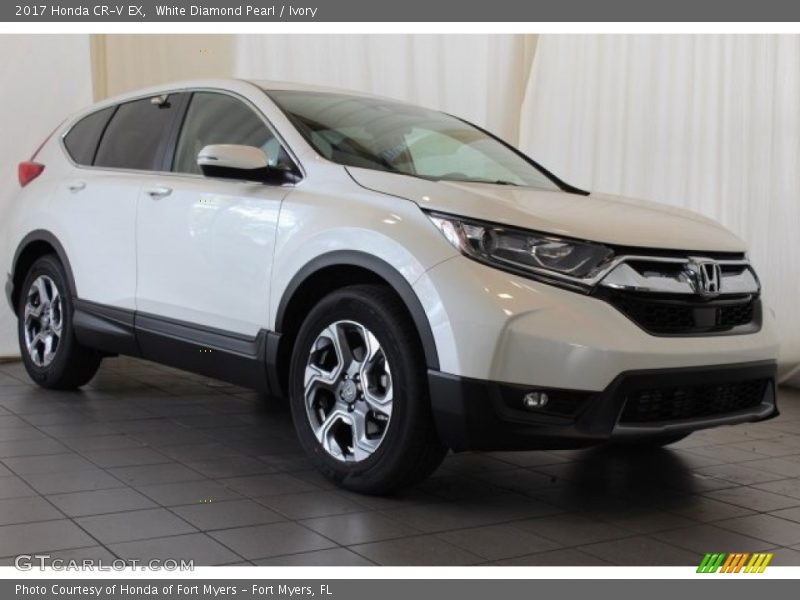 Front 3/4 View of 2017 CR-V EX