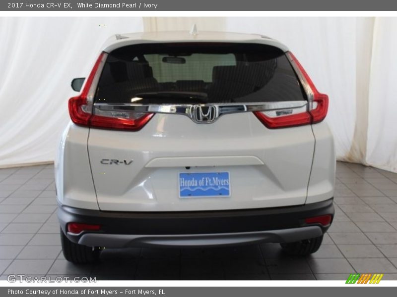 White Diamond Pearl / Ivory 2017 Honda CR-V EX
