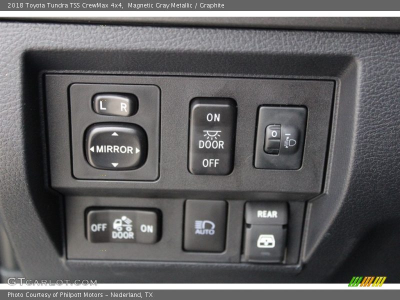 Magnetic Gray Metallic / Graphite 2018 Toyota Tundra TSS CrewMax 4x4
