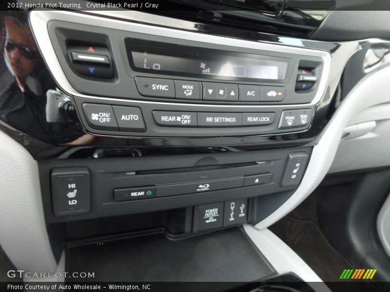 Crystal Black Pearl / Gray 2017 Honda Pilot Touring