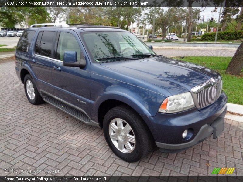 Medium Wedgewood Blue Metallic / Light Parchment 2003 Lincoln Aviator Luxury