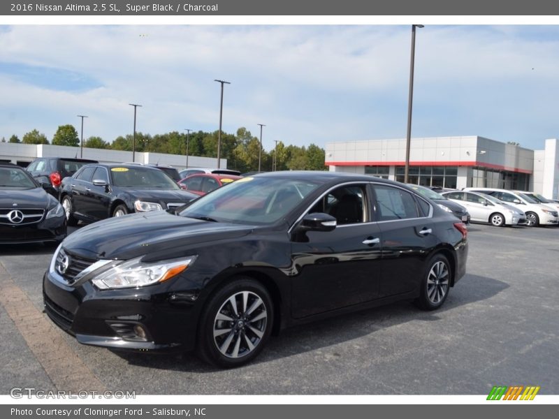 Super Black / Charcoal 2016 Nissan Altima 2.5 SL