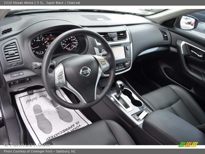 Super Black / Charcoal 2016 Nissan Altima 2.5 SL