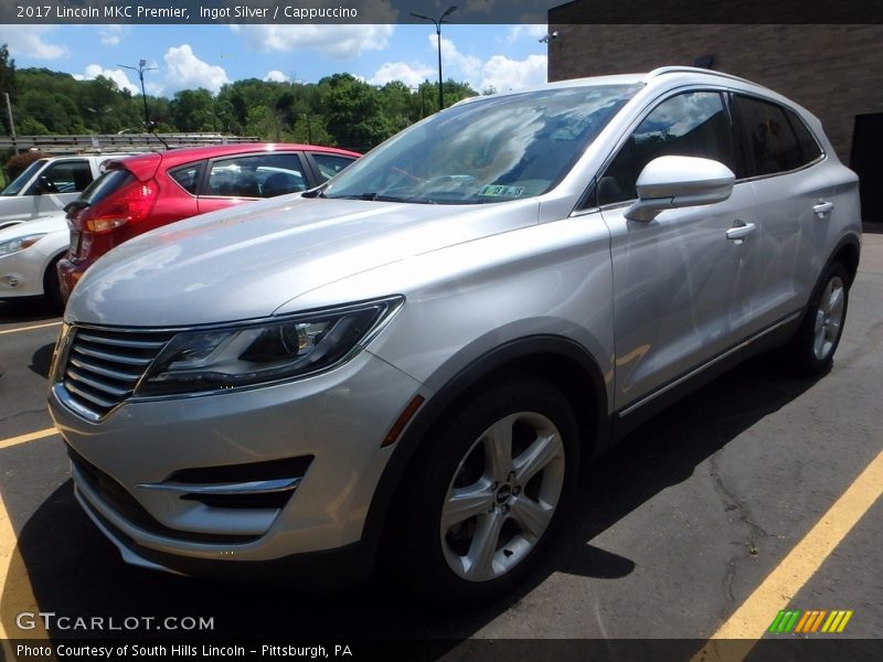 Ingot Silver / Cappuccino 2017 Lincoln MKC Premier