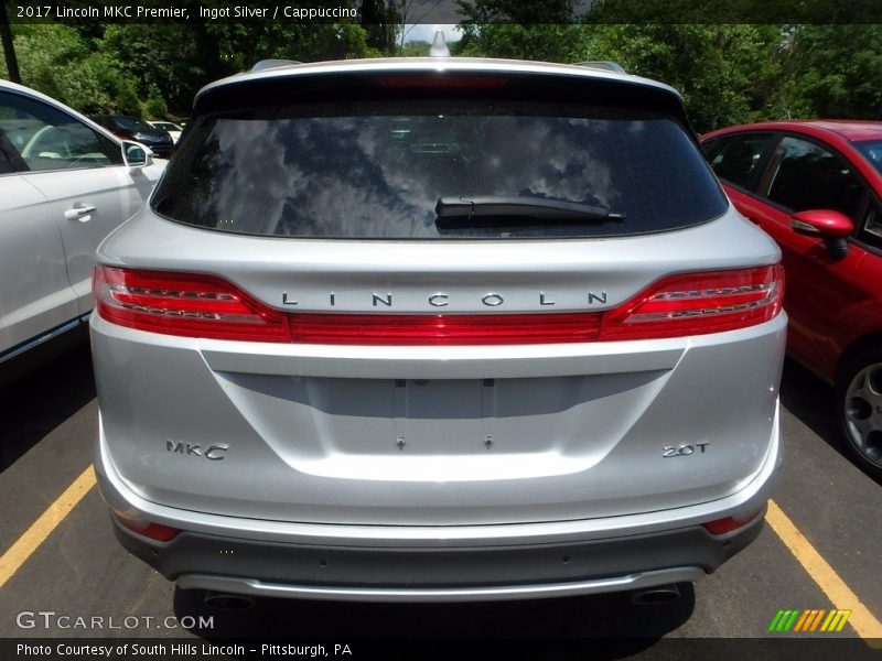 Ingot Silver / Cappuccino 2017 Lincoln MKC Premier