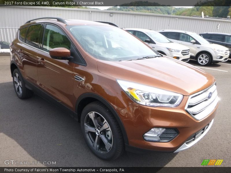 Canyon Ridge / Charcoal Black 2017 Ford Escape SE 4WD