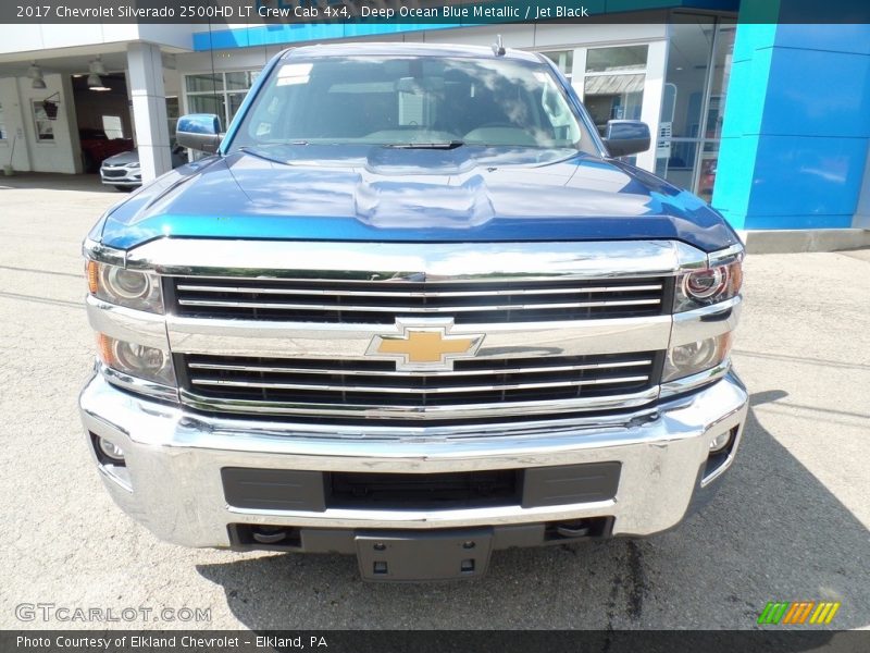 Deep Ocean Blue Metallic / Jet Black 2017 Chevrolet Silverado 2500HD LT Crew Cab 4x4