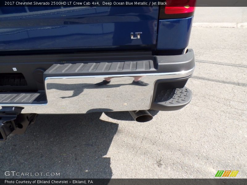 Deep Ocean Blue Metallic / Jet Black 2017 Chevrolet Silverado 2500HD LT Crew Cab 4x4