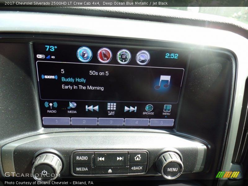 Deep Ocean Blue Metallic / Jet Black 2017 Chevrolet Silverado 2500HD LT Crew Cab 4x4