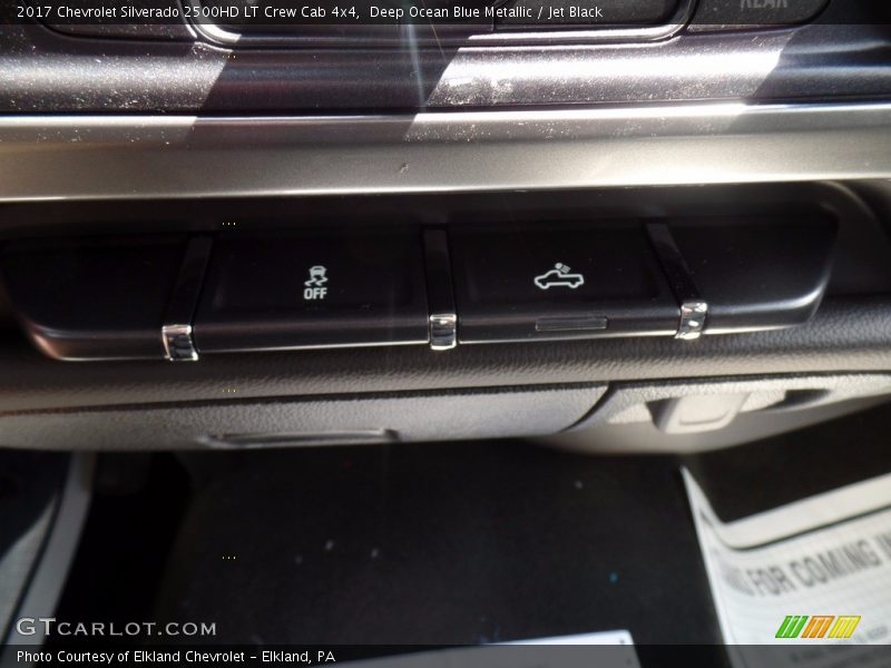 Deep Ocean Blue Metallic / Jet Black 2017 Chevrolet Silverado 2500HD LT Crew Cab 4x4