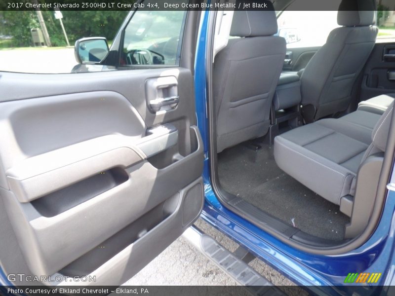 Deep Ocean Blue Metallic / Jet Black 2017 Chevrolet Silverado 2500HD LT Crew Cab 4x4