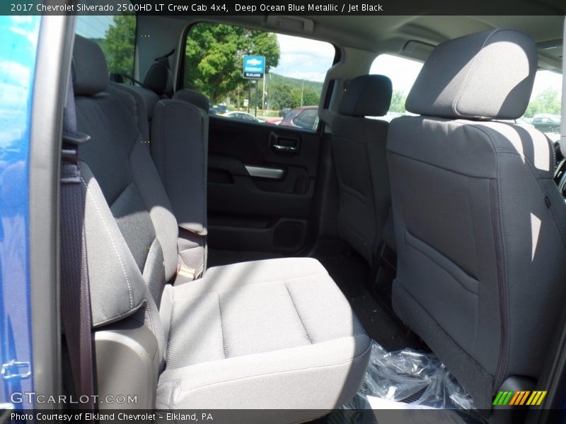 Deep Ocean Blue Metallic / Jet Black 2017 Chevrolet Silverado 2500HD LT Crew Cab 4x4