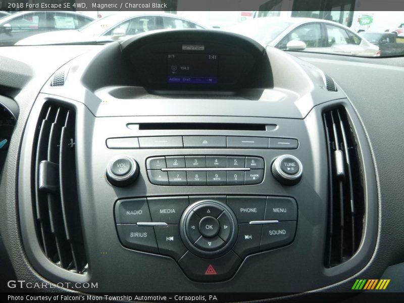 Magnetic / Charcoal Black 2018 Ford Escape SE 4WD