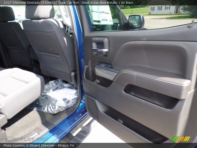 Deep Ocean Blue Metallic / Jet Black 2017 Chevrolet Silverado 2500HD LT Crew Cab 4x4