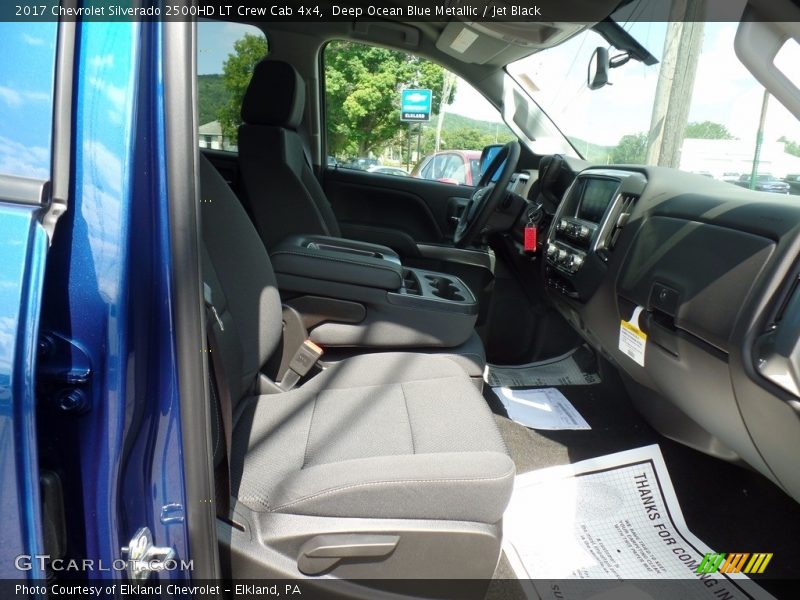 Deep Ocean Blue Metallic / Jet Black 2017 Chevrolet Silverado 2500HD LT Crew Cab 4x4