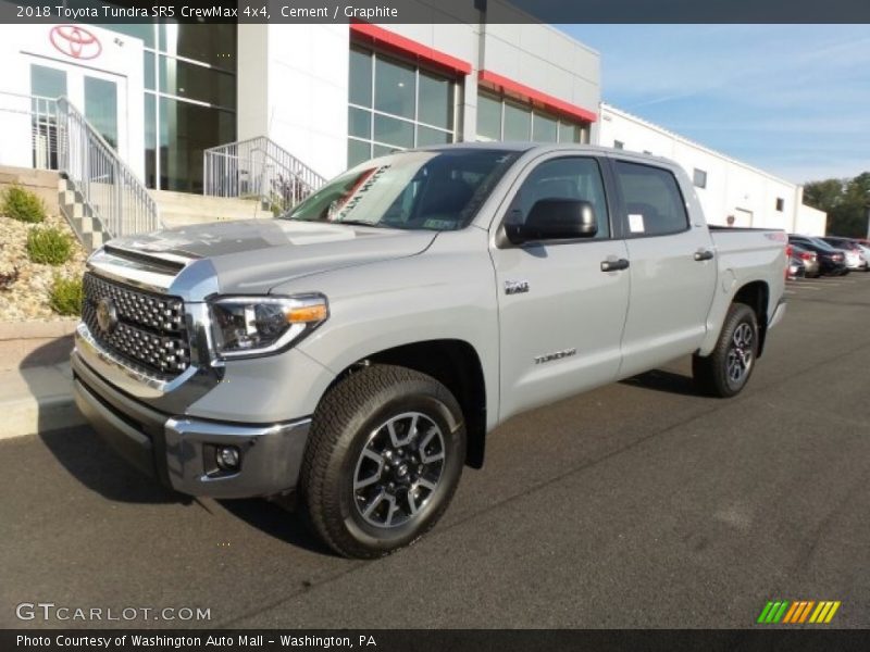 Front 3/4 View of 2018 Tundra SR5 CrewMax 4x4