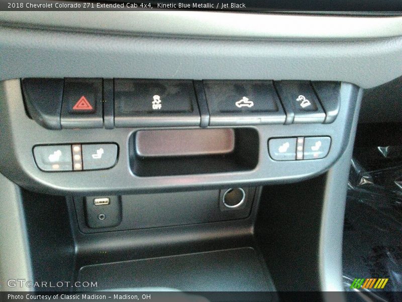 Kinetic Blue Metallic / Jet Black 2018 Chevrolet Colorado Z71 Extended Cab 4x4