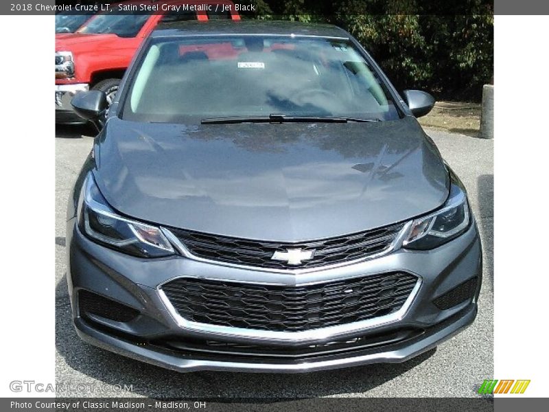 Satin Steel Gray Metallic / Jet Black 2018 Chevrolet Cruze LT