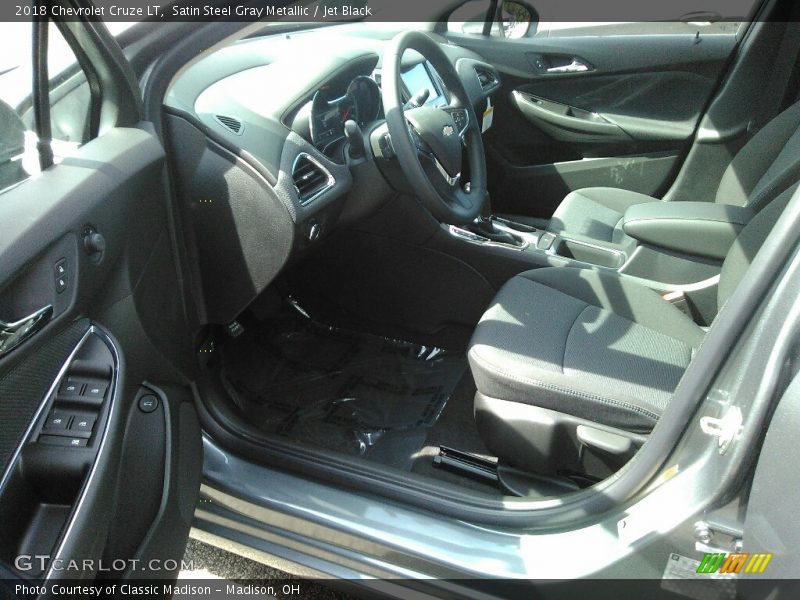 Satin Steel Gray Metallic / Jet Black 2018 Chevrolet Cruze LT