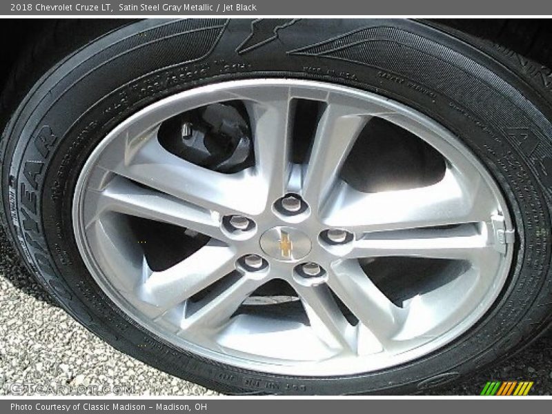Satin Steel Gray Metallic / Jet Black 2018 Chevrolet Cruze LT