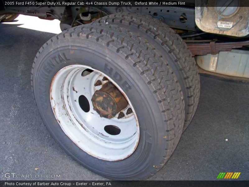 Oxford White / Medium Flint 2005 Ford F450 Super Duty XL Regular Cab 4x4 Chassis Dump Truck