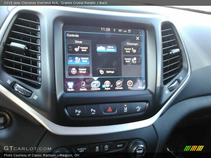 Granite Crystal Metallic / Black 2018 Jeep Cherokee Overland 4x4