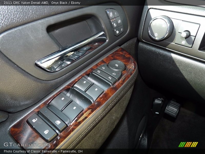 Onyx Black / Ebony 2011 GMC Yukon Denali AWD