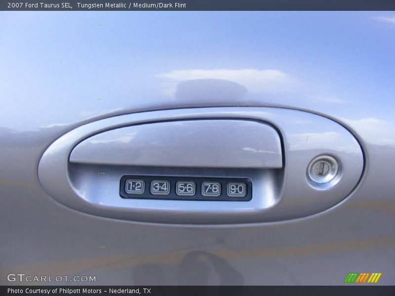 Tungsten Metallic / Medium/Dark Flint 2007 Ford Taurus SEL