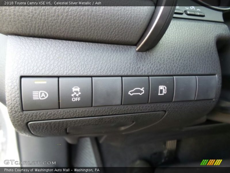 Controls of 2018 Camry XSE V6