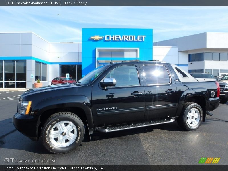 Black / Ebony 2011 Chevrolet Avalanche LT 4x4
