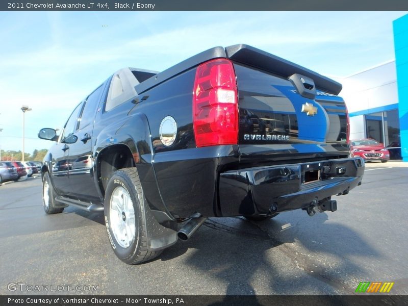 Black / Ebony 2011 Chevrolet Avalanche LT 4x4