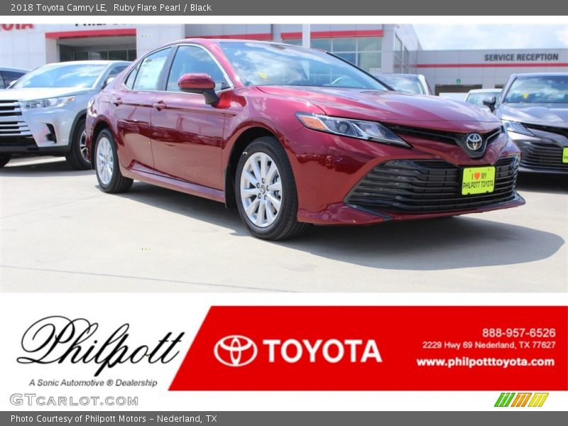 Ruby Flare Pearl / Black 2018 Toyota Camry LE