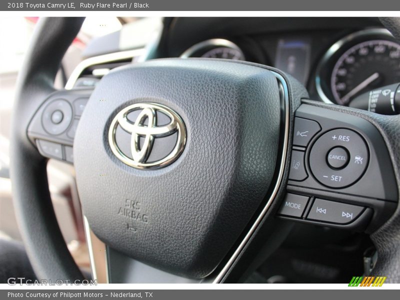 Ruby Flare Pearl / Black 2018 Toyota Camry LE