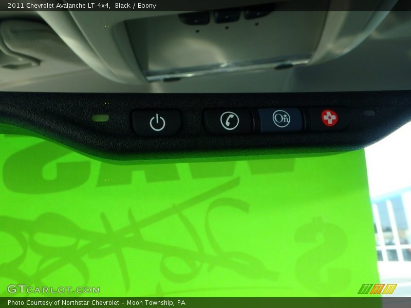 Black / Ebony 2011 Chevrolet Avalanche LT 4x4