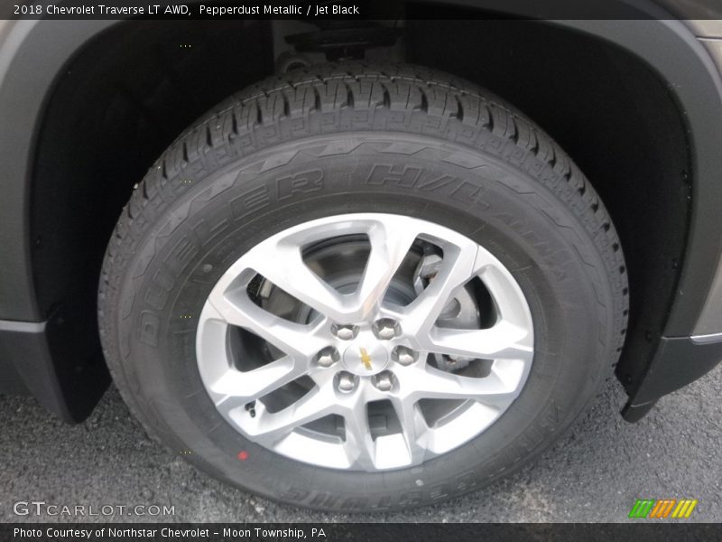 Pepperdust Metallic / Jet Black 2018 Chevrolet Traverse LT AWD