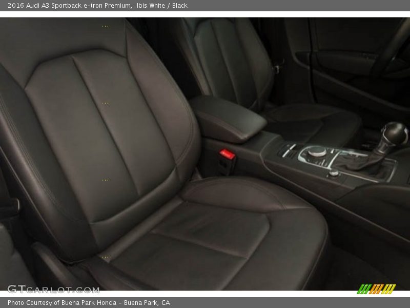 Ibis White / Black 2016 Audi A3 Sportback e-tron Premium