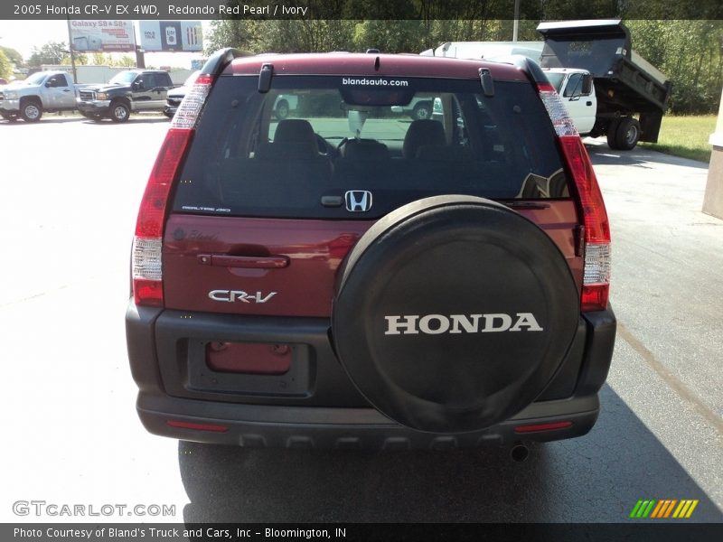 Redondo Red Pearl / Ivory 2005 Honda CR-V EX 4WD