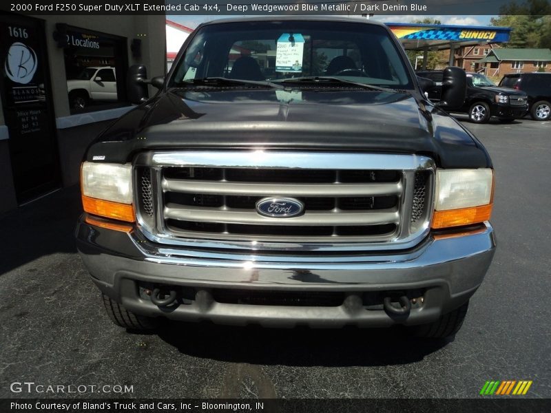 Deep Wedgewood Blue Metallic / Dark Denim Blue 2000 Ford F250 Super Duty XLT Extended Cab 4x4