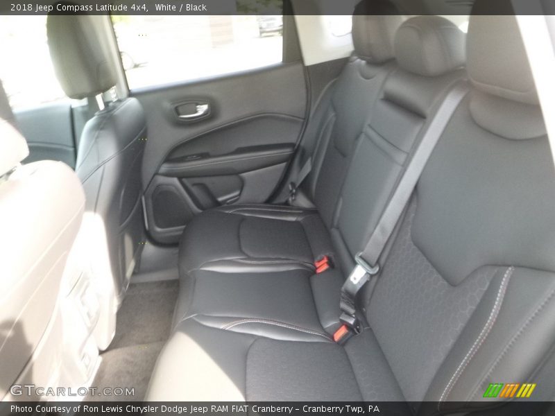 White / Black 2018 Jeep Compass Latitude 4x4