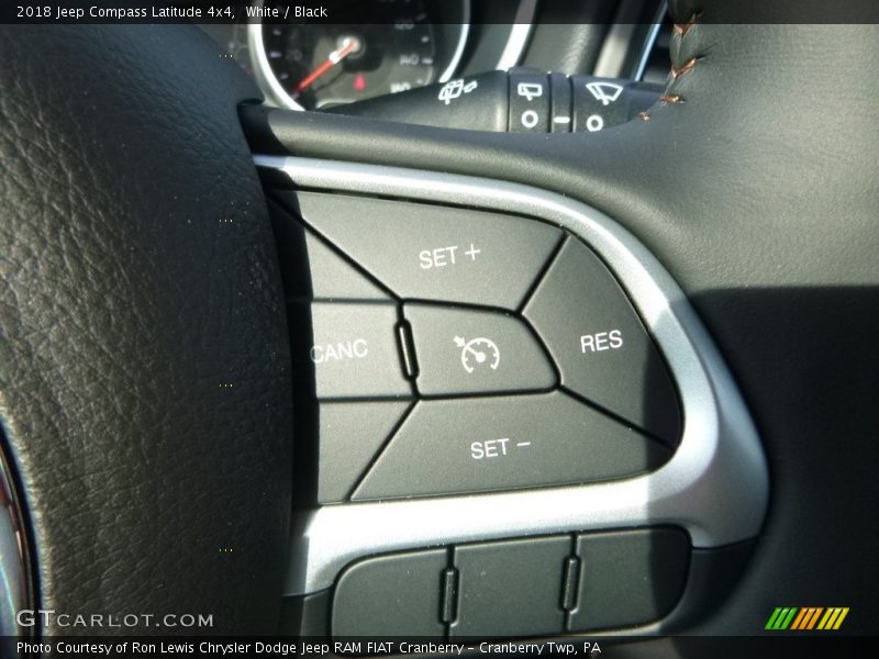 White / Black 2018 Jeep Compass Latitude 4x4