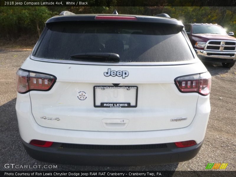 White / Black 2018 Jeep Compass Latitude 4x4