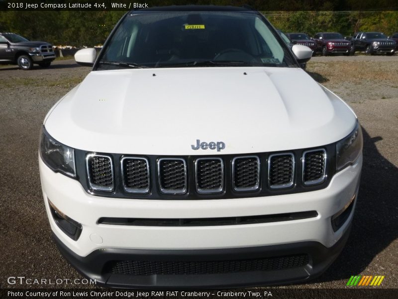 White / Black 2018 Jeep Compass Latitude 4x4